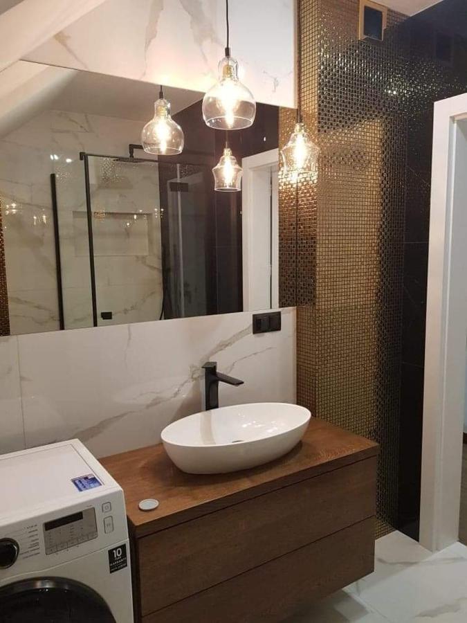 Mieszkanie Do Wynajecia Stroza  Esterno foto